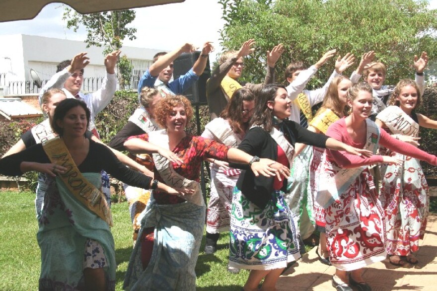 Peace Corps volunteers in Madagascar, 2006