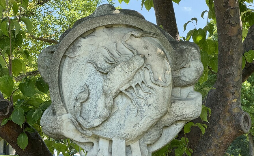 Scorpio brandishes his stinger in a sculpture in the Cleveland Museum of Art’s Zodiac Garden.