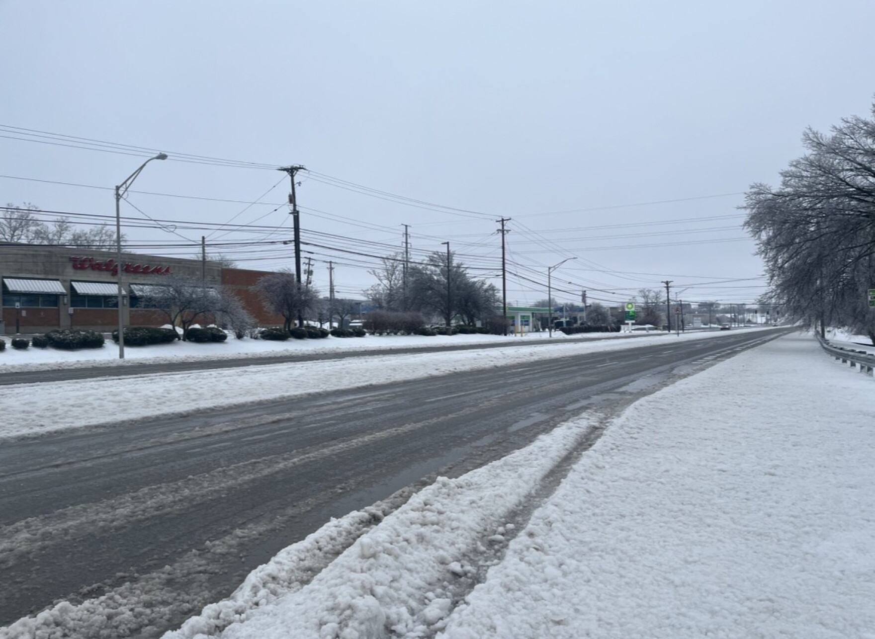 Lexington crews dealing with slick conditions following Saturday ...