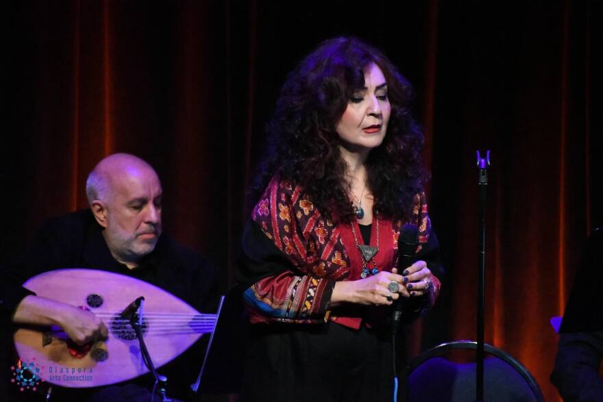 Mahsa Vahdat with Ara Dinkjian performing Woven Verses at The Freight.