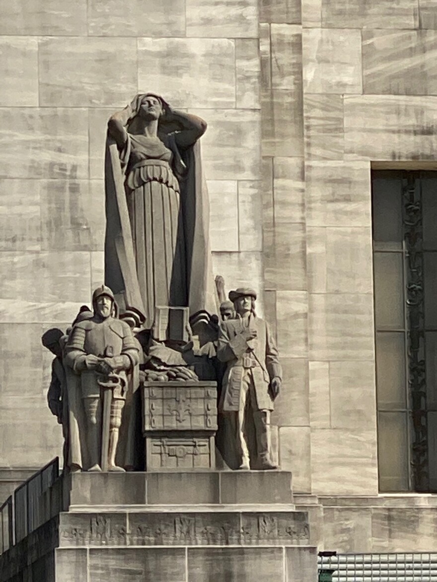 Sculptures outside of the Louisiana State Capitol building