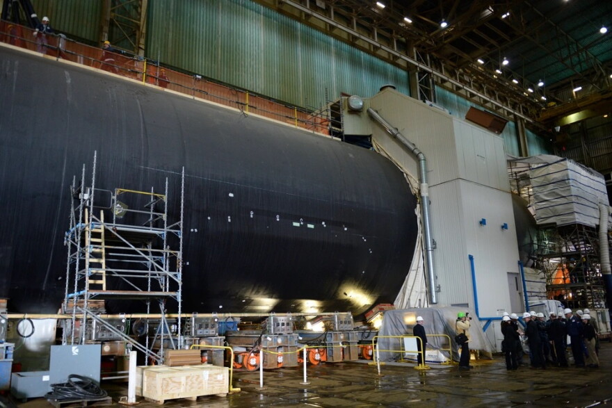 Chairman of the Joint Chiefs of Staff U.S. Army Gen. Martin E. Dempsey visits the General Dynamics Electric Boat Facility in Groton, Conn., Jan. 31, 2013.