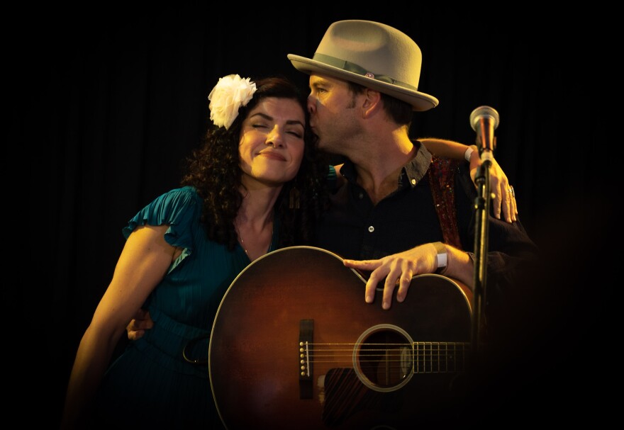 Carrie Rodriguez and Luke jacobs