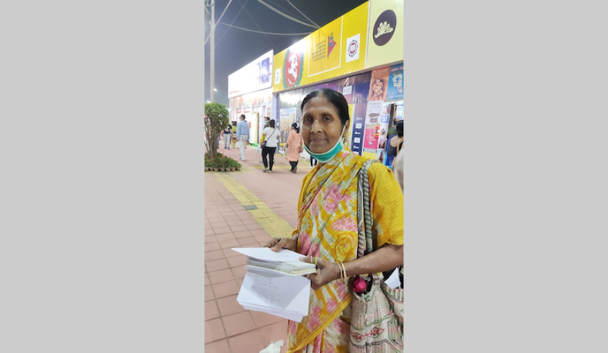 Runu Mullick, the poetry seller