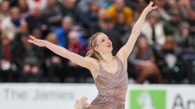 Amber Glenn defended her national figure skating title on Friday night at Intrust Bank Arena.
