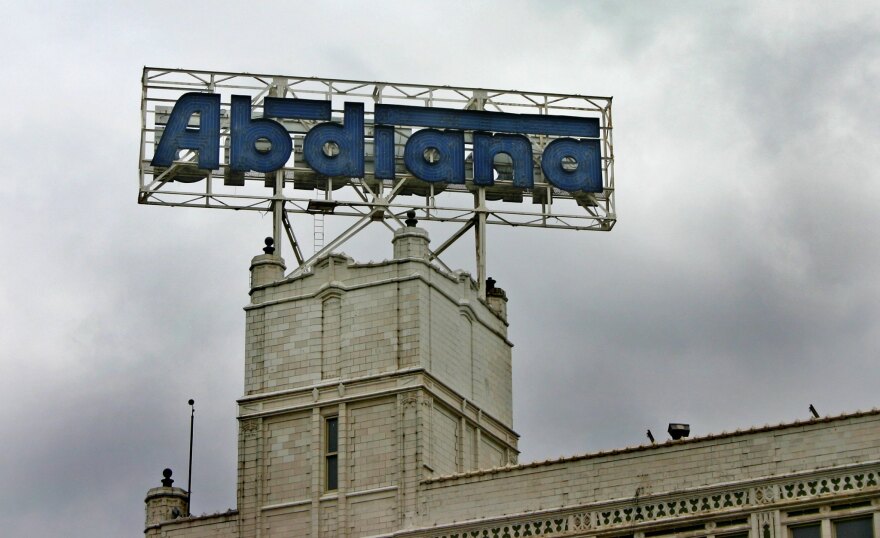 Abdiana sign in Kansas City