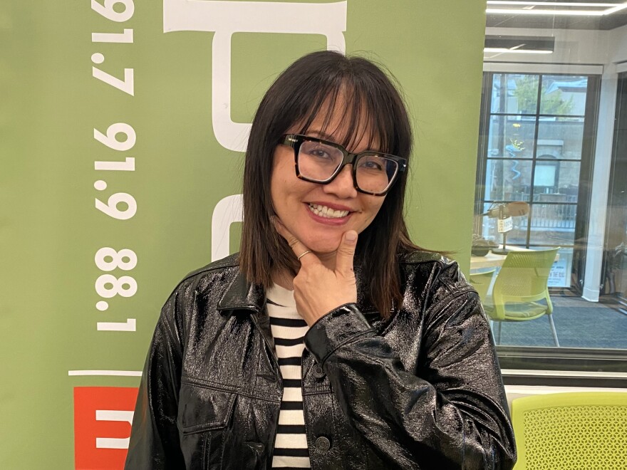 Co-Founder and Program Director of the Lectura Lounge Maritza Roño