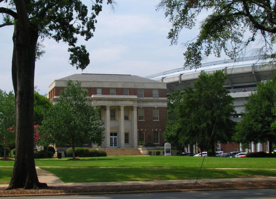 Doster Hall, home of the University of Alabama's College of Human Environmental Sciences.