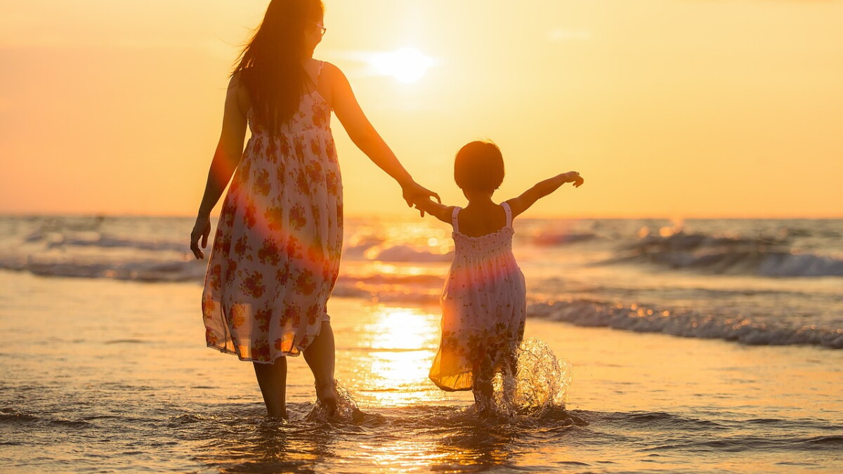 Listen tonight: Get Happy! - Vimarsana News
