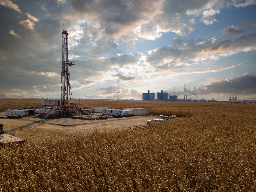 A 5,000 foot test well drilled in Hennepin will determine a 2,500 acre Putnam County industrial park's capacity for carbon sequestration.