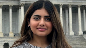 Arushay Awan headshot in front of U.S. Capital