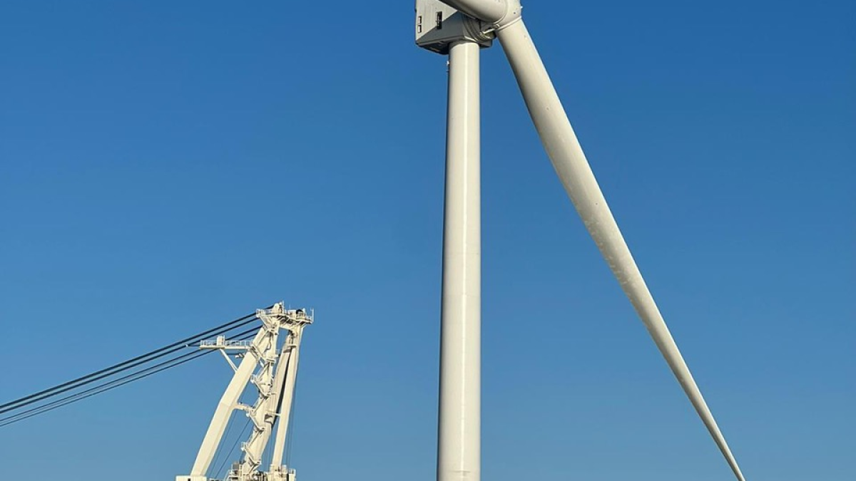 With final blade in place, Vineyard Wind says first turbine is complete - Vimarsana News