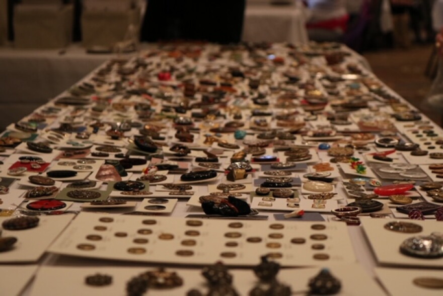 Button collectors and sellers convened in Bloomington to trade and "play buttons."