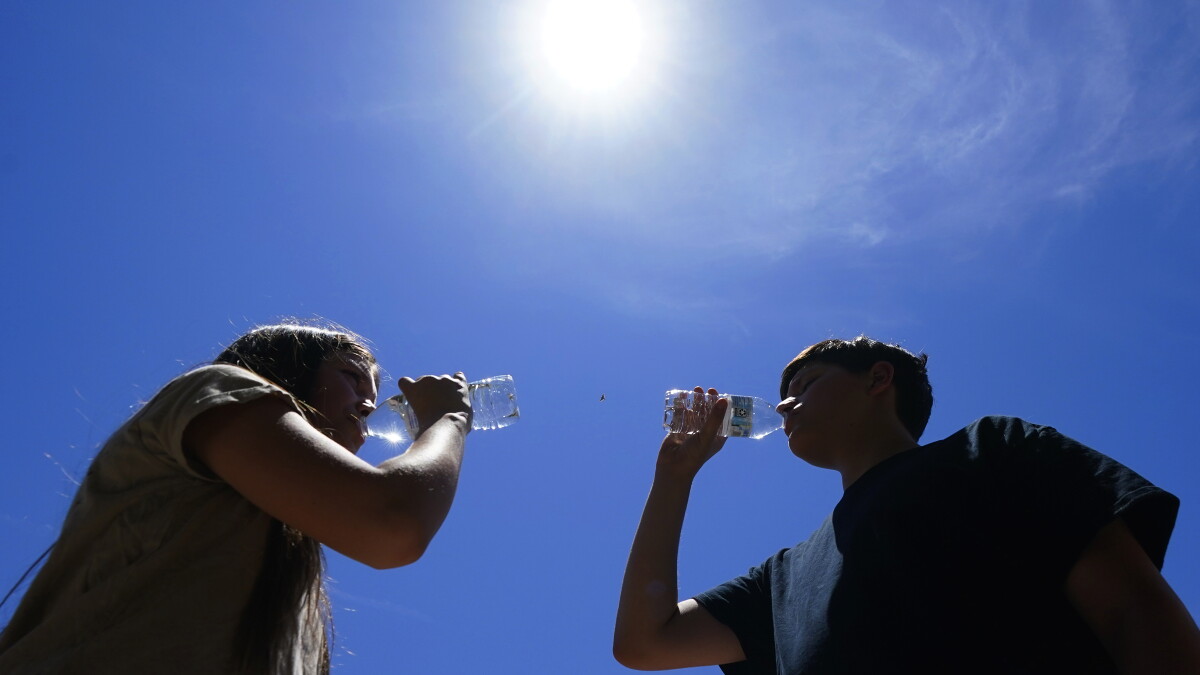 Extreme heat poses a mental health risk, particularly in northern states - Vimarsana News