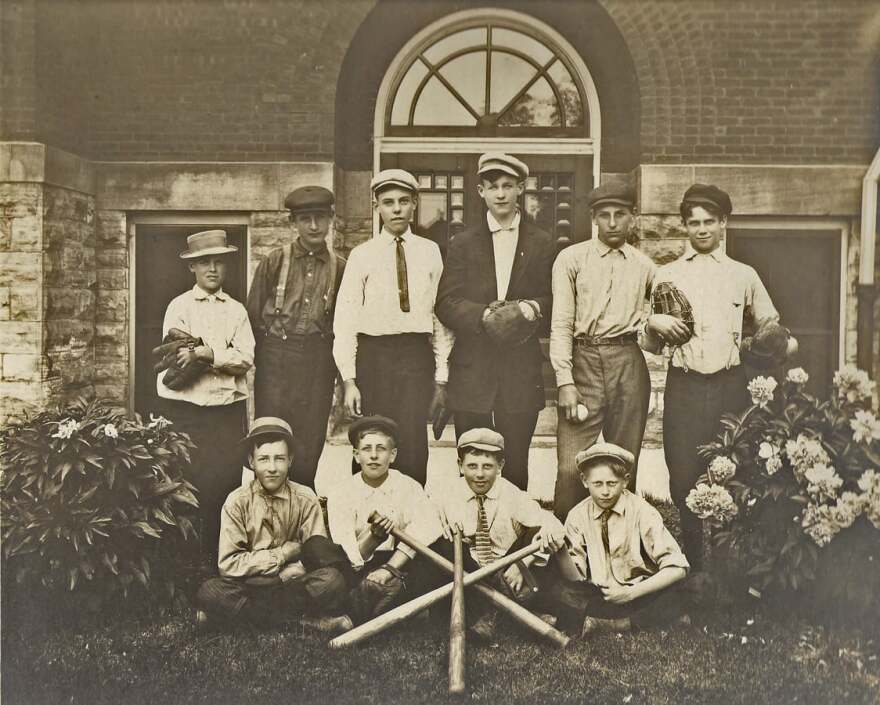 the 1920 Jackson Elementary School baseball team