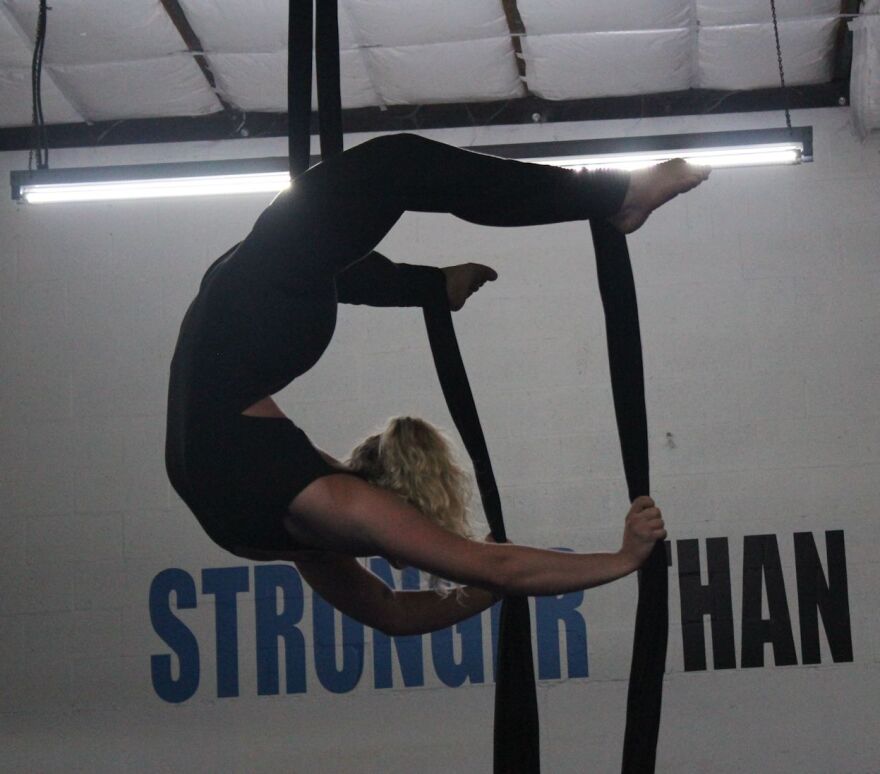 Fit to Fly Aerialist Jenna Algeo 