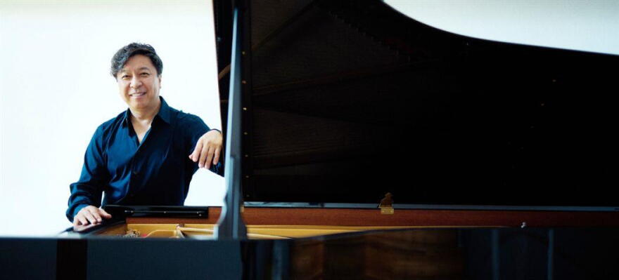Pianist Makoto Ozone.