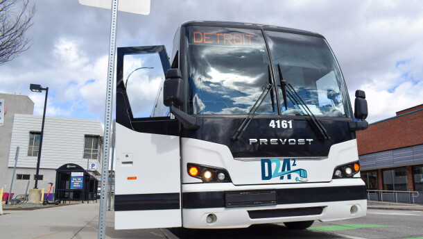 An RTA D2A2 bus at Blake Transit Center.