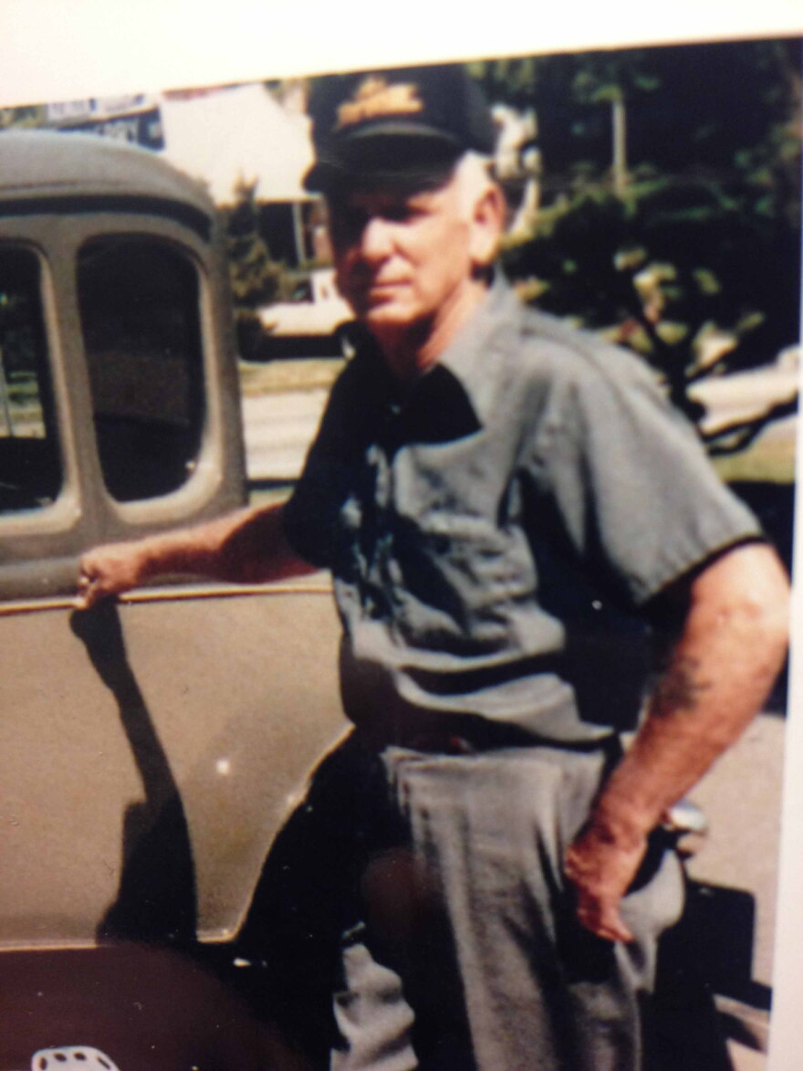 barry dad modela