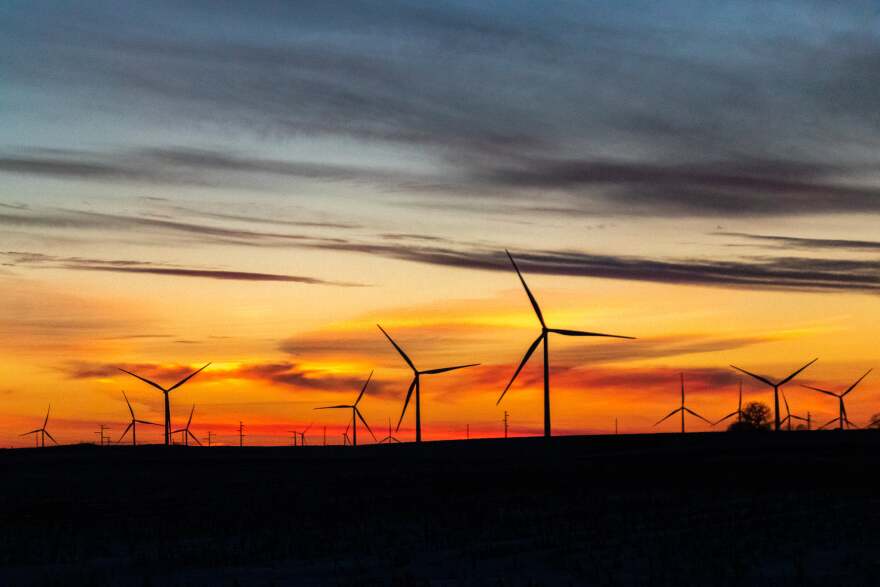 Wind turbines in Franklin Co, Iowa.jpg