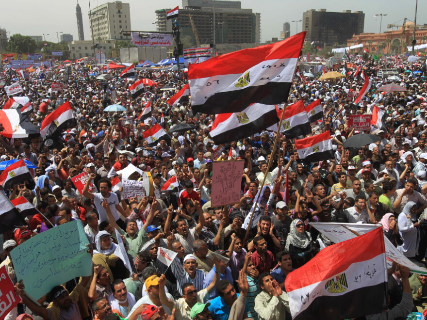 Thousands of Egyptians rally in Cairo's Tahrir Square on April 20, 2012 to protest against the ruling military and hold-overs from the former ruling government ahead of the presidential election to be held at the end of May.