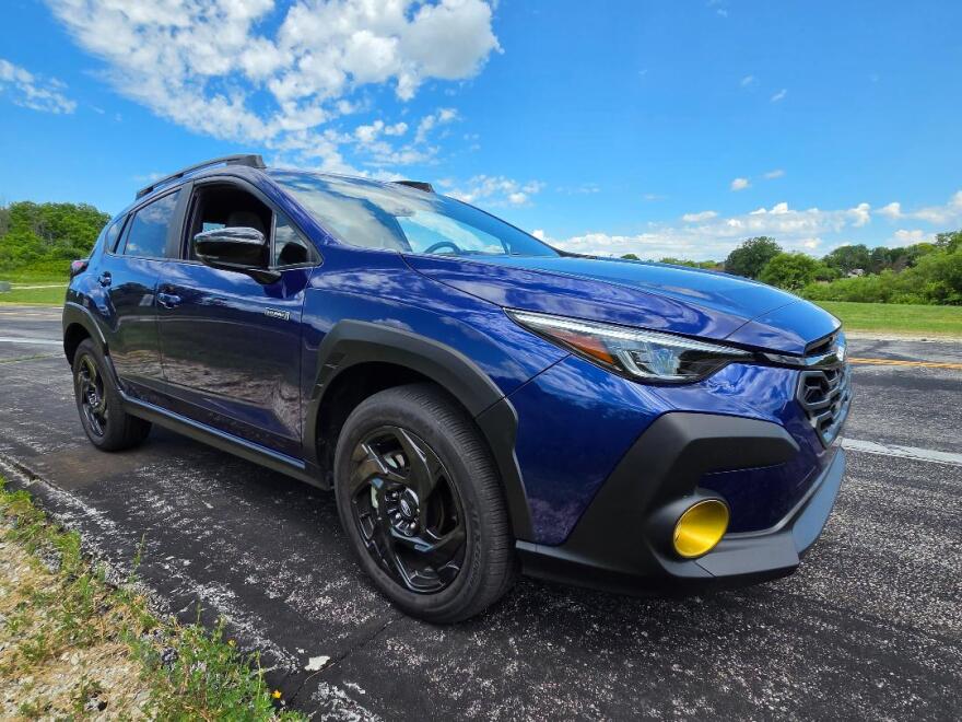 2026 Subaru Crosstrek Sport Hybrid right front
