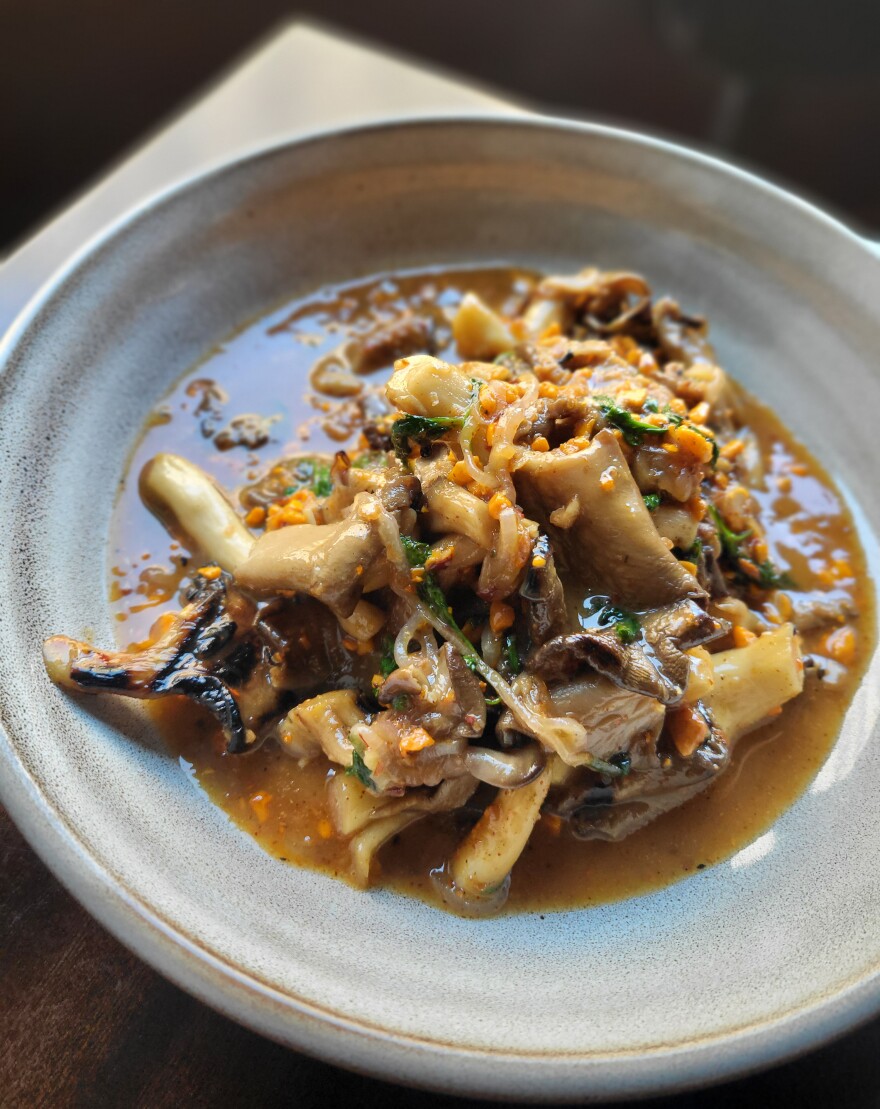 Oyster Mushrooms Nick Steen.jpg