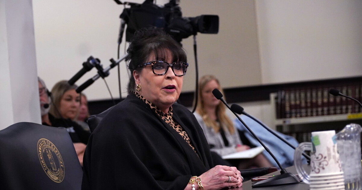 Bill requiring school boards to hold public comment nears final passage