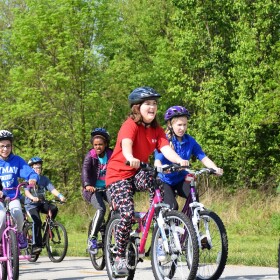 Fifth graders from Ashland Elementary biked the Legacy Trail with officers from the Lexington Police Department.