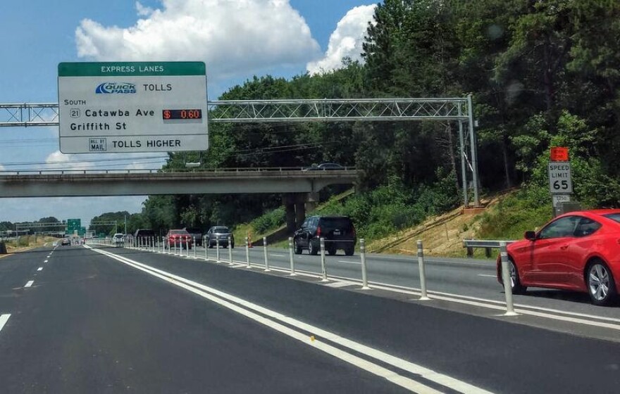 Toll lanes on I-77