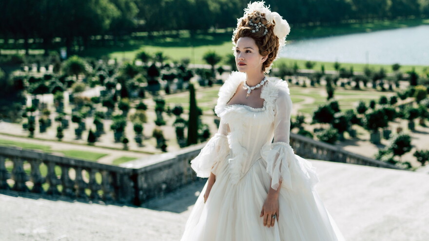 marie antoinette e4 hero