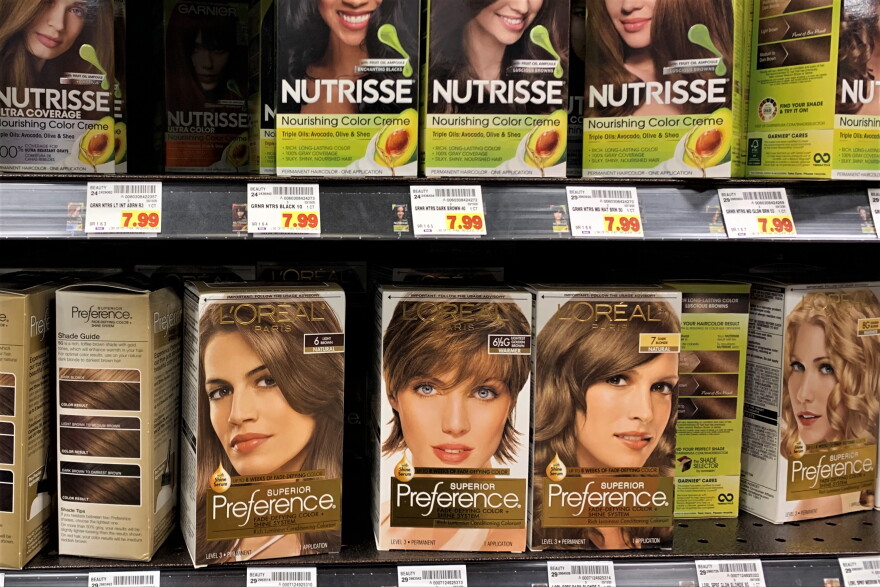 Thinking about dyeing your hair in quarantine? A Bloomington salon owner says to steer clear of store-bought box dyes.