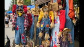 Scarecrows at Cider Days (Credit: itsalldowntown.com)