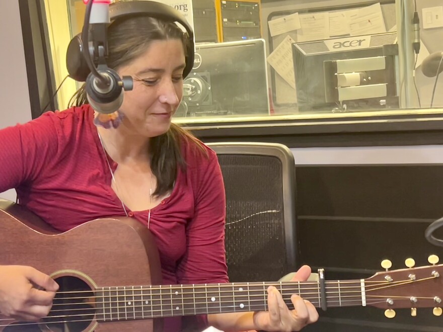 Vanessa Lively on guitar in NPR Illinois Studio A