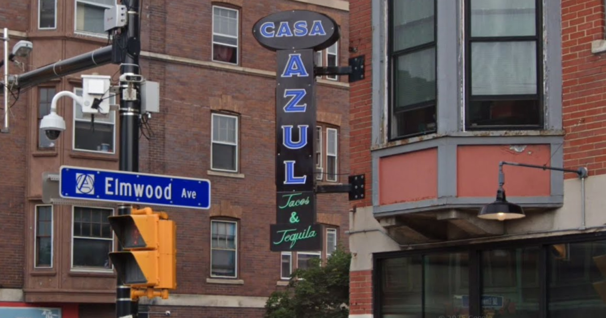 Venezuelan chef detained by ICE en route to work, sues for release in Buffalo