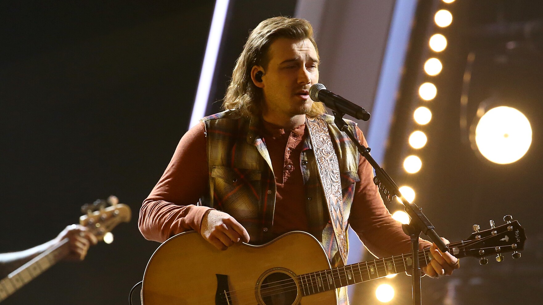 Country Star Wallen Suspended By Label, Dropped By Radio, CMT