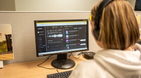 Amanda Rabinowitz uses the Suno program on a desktop computer