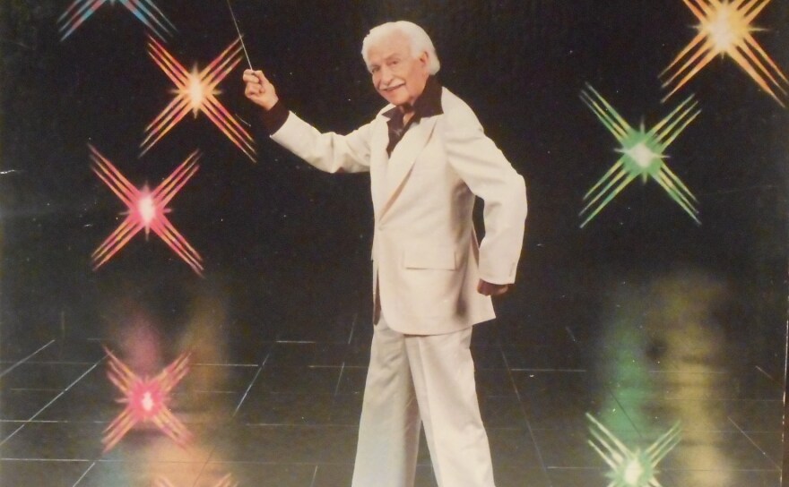 Cover art for the Boston Pops' 1979 album "Saturday Night Fiedler"