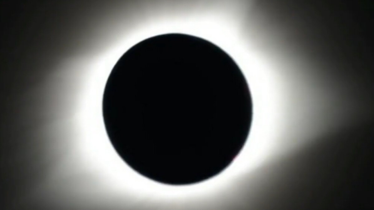 Darkness is coming! How to safely take pictures of the April 8 solar eclipse - Vimarsana News