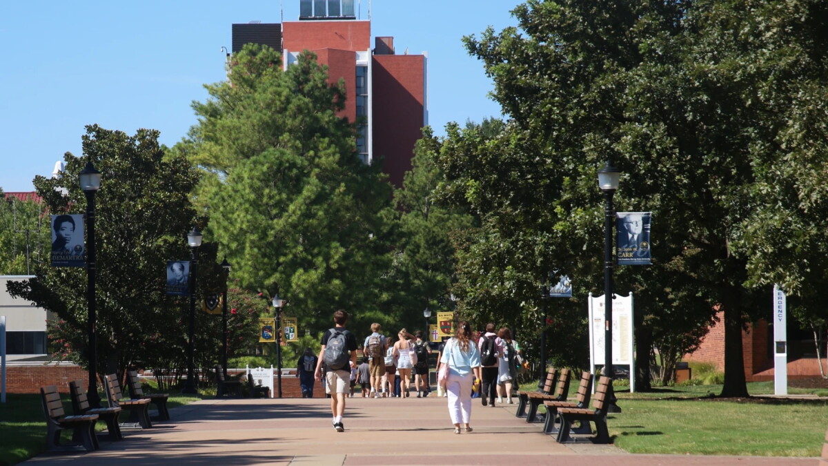 Murray State employee files whistleblower lawsuit, alleges violations of procurement rules