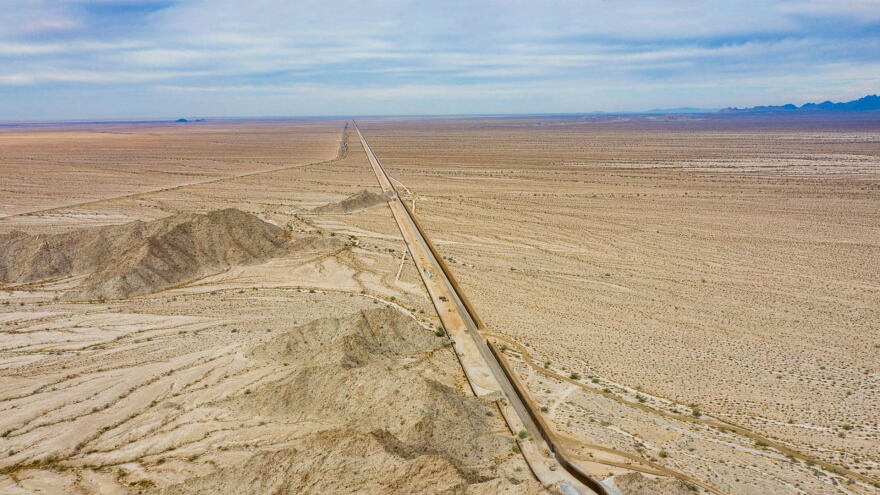 Border halted 1 CANNOT REUSE