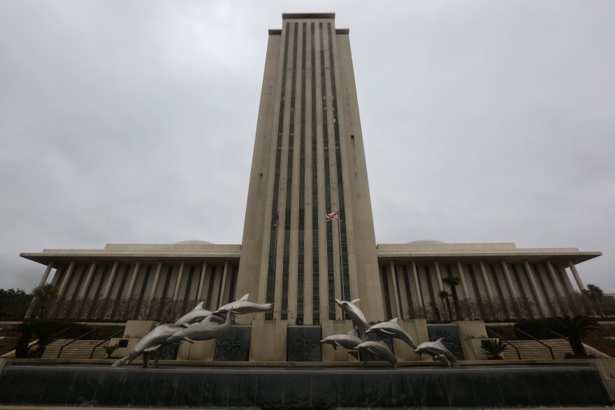 Florida prohibits even people with weapon permits from carrying their guns inside legislative or committee meetings, but they can carry in the building itself. (Fresh Take Florida file photo)