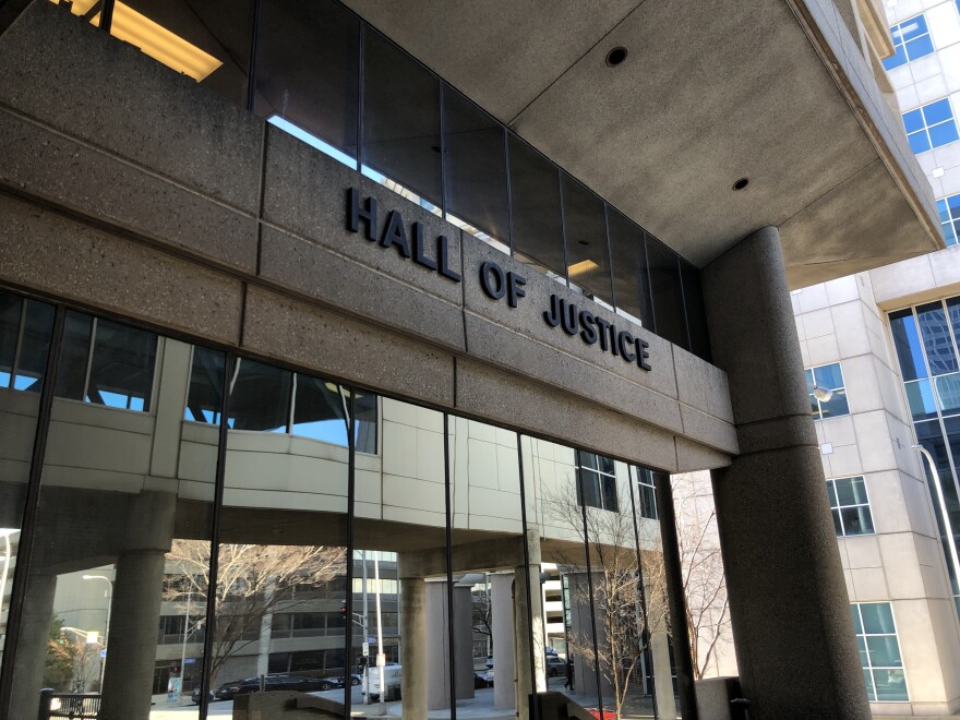 The exterior of the Jefferson County Court House.