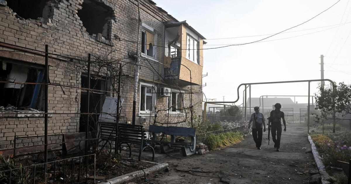 War crimes part of Russia's strategy, ex-U.S. colonel says