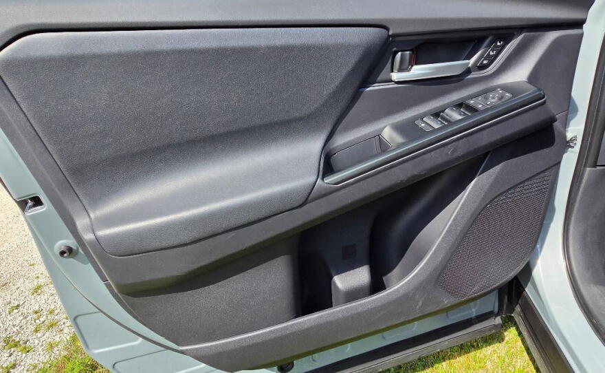 2026 Subaru Uncharted Sport door trim