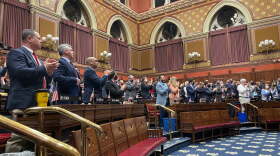 The House gave itself a round of applause on the last night of the regular legislative session in June.
