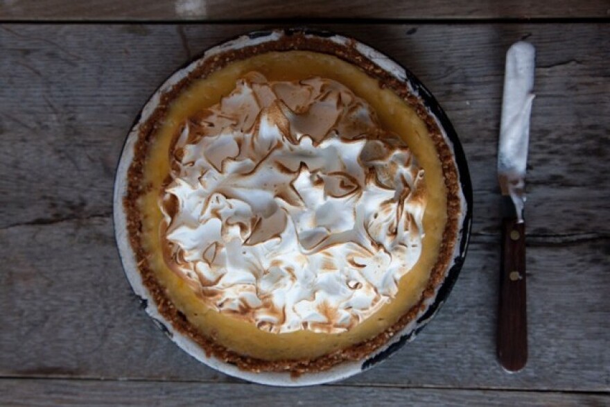 A picture of a full Key Lime Pie