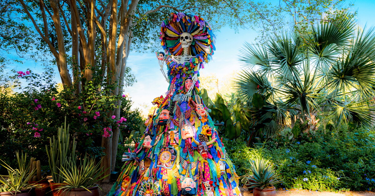 Autumn will be here soon, and a Día de los Muertos exhibition at the San Antonio Botanical Garden gets an early start