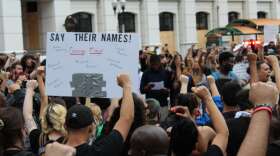Protesters gather outside Orlando City Hall on Thursday,  June 4th. Photo: Matthew Peddie, WMFE