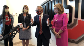 Gov. Mike DeWine (R-Ohio) at an Ohio State University vaccination clinic